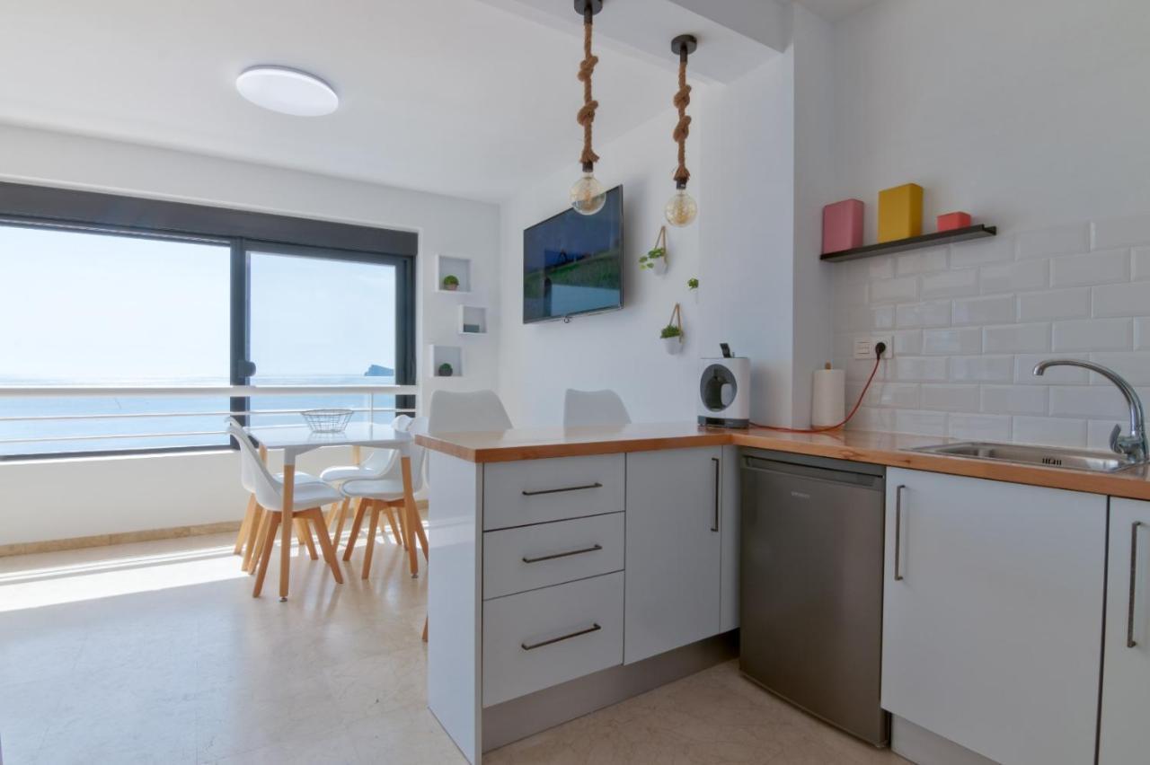 Luminoso Apartamento En Primera Linea De Playa Benidorm Eksteriør bilde