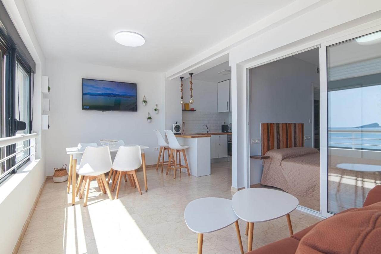 Luminoso Apartamento En Primera Linea De Playa Benidorm Eksteriør bilde