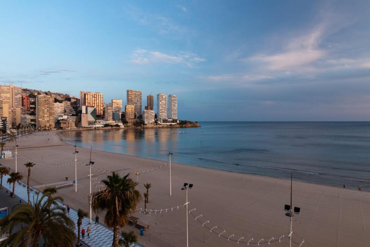 Luminoso Apartamento En Primera Linea De Playa Benidorm Eksteriør bilde